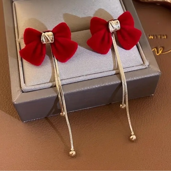 Jewelry - Red Velvet Drop Chain Coquette Stud Dangle Earrings